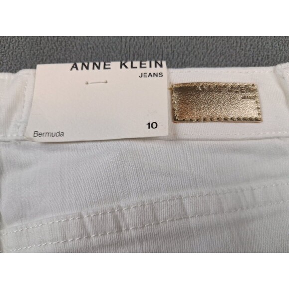 Anne Klein Women’s White Bermuda Shorts Size 10 NWT Pockets 4” Inseam - Picture 13 of 16